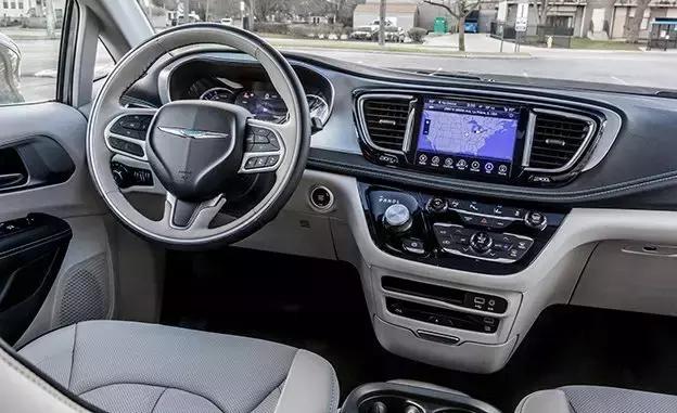 克莱斯勒pacifica路试,2021款克莱斯勒pacifica杭州