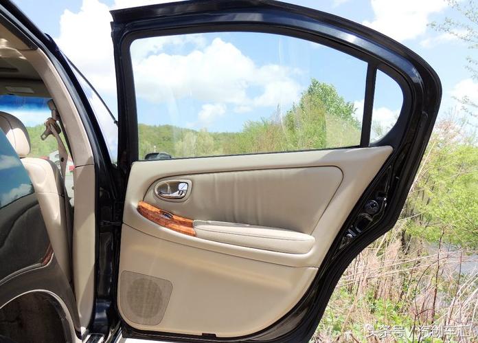 修复风度a33老车,老车情怀a33