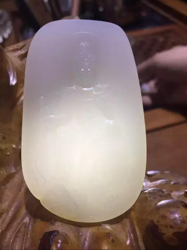 金丝玉雕刻文殊菩萨样板 (和田玉雕刻文殊菩萨图案)