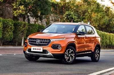 4s店综合服务费包含快递费,全款买车4s店收综合服务费