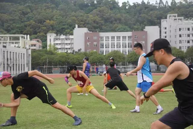 在接触极限飞盘前，很难想象世界上存在不需要裁判的集体竞技运动