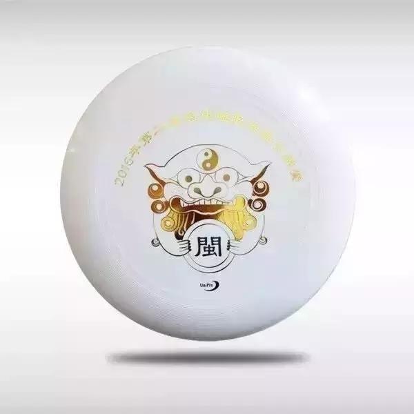 在接触极限飞盘前，很难想象世界上存在不需要裁判的集体竞技运动