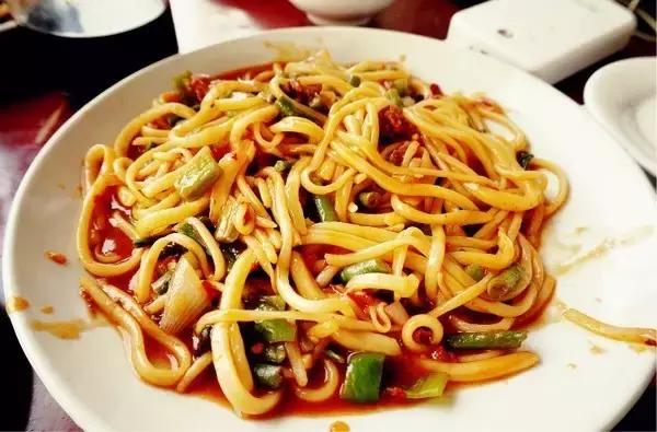 新疆南北疆大环线风景旅游专列,北京去新疆沿途风景