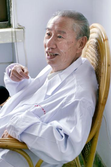 李振华国医大师放血治自己的病,名老中医李振华治疗妇科