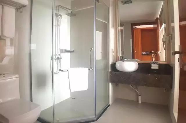 拒绝下饺子,出门就是海,双月湾爱琴海酒店