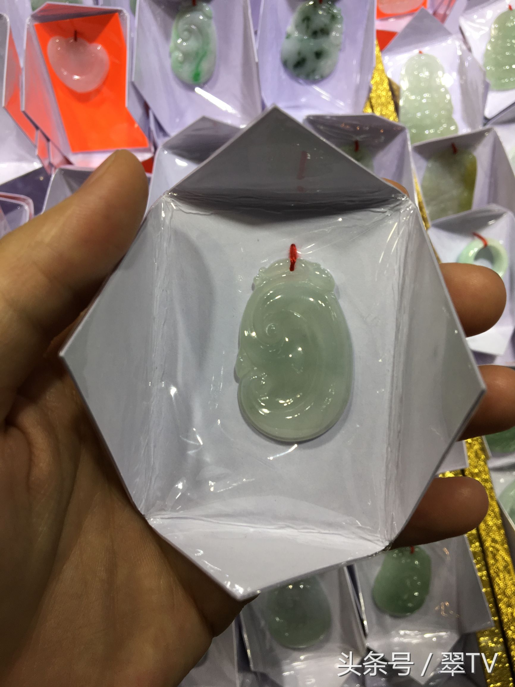 广州华林街翡翠,广州荔湾区华林翡翠玉器珠宝市场