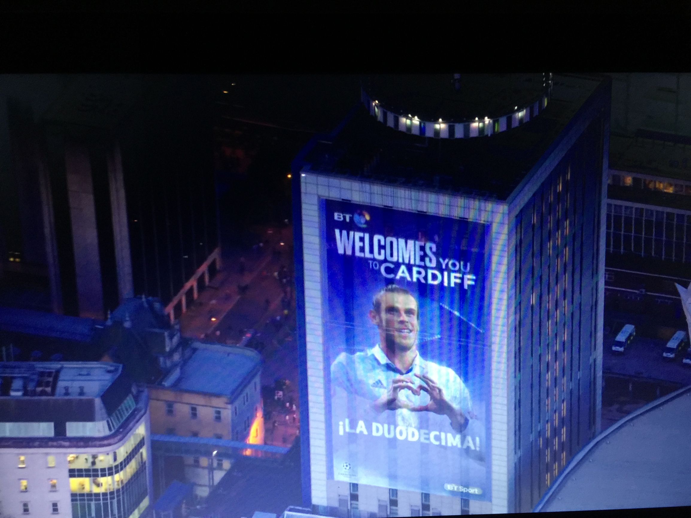 17-18欧冠皇马vs尤文图斯回放,2022欧冠皇马夺冠伯纳乌现场