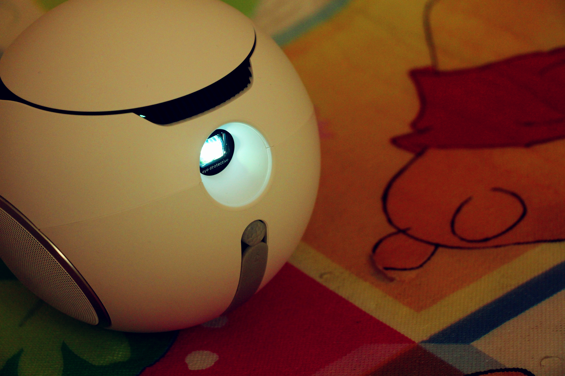 视、听、触全面结合,一个孩子们全新寓教于乐的新平台