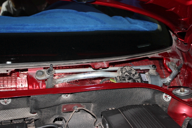 汽车隔音为什么要留空腔,为什么汽车隔音要用沥青