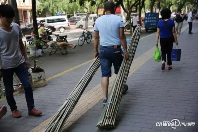 想去竹芭市买个竹子编的电壶壳，但不知道在哪买瓶胆