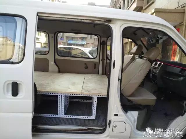 沈阳微面改床车,微面小床车组装全过程