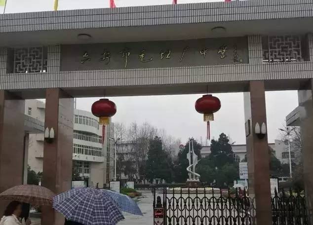 中国最大的高考工厂是哪里,中国最大的高考工厂在哪里