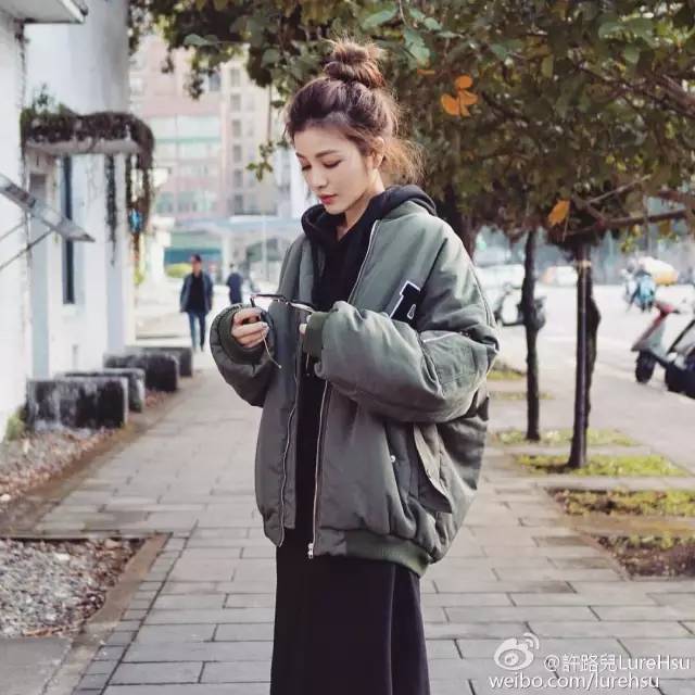 “你猜她几岁”，这个游戏实在是太扎心了！