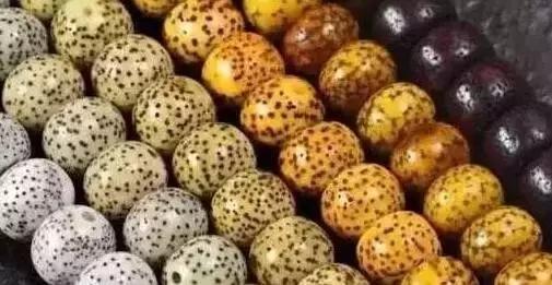 星月菩提手串盘花了是什么样子,星月菩提如何分辨是否盘花盘黑