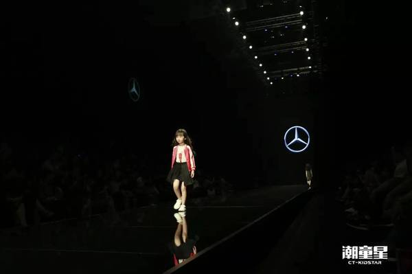 中国国际时装周新中式仙气飘飘,中国国际时装周海丝国潮