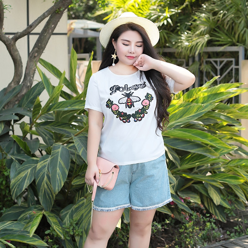 胖女孩子穿的宽松版的t恤,胖女生穿什么宽松t恤好看