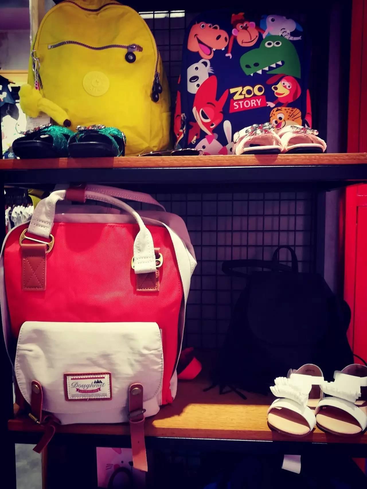 欧抱抱潮童馆中山西路店,欧抱抱潮童扬帆起航