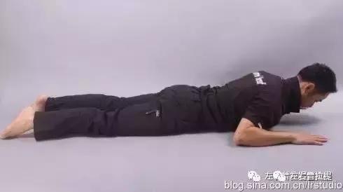 普拉提如何改善头前倾,普拉提骨盆前倾的正确训练方法