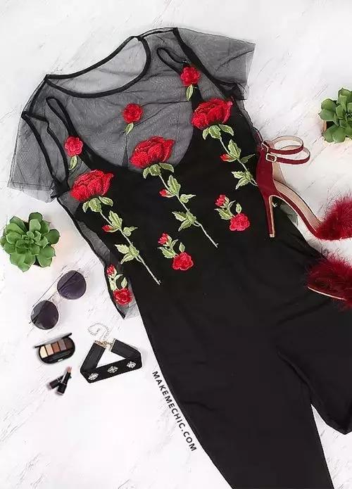 衣服破了个小洞怎么补无痕迹,衣服破了一个特别小的洞