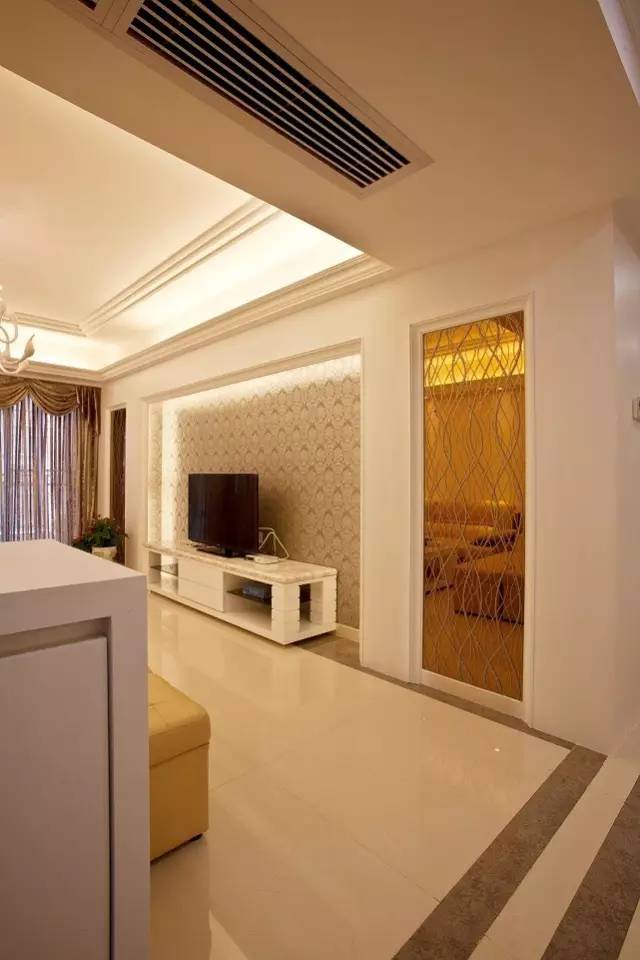 怎样用板材做电视背景墙,电视背景墙玻璃设计