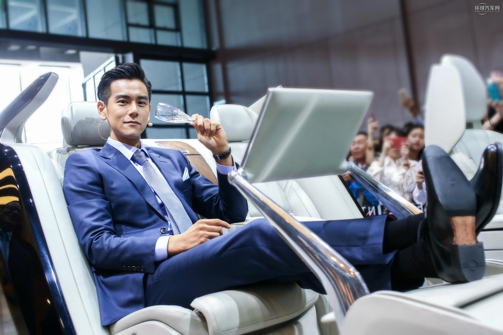 男生怎样快速去除黑眼圈,男生如何有效去除黑眼圈