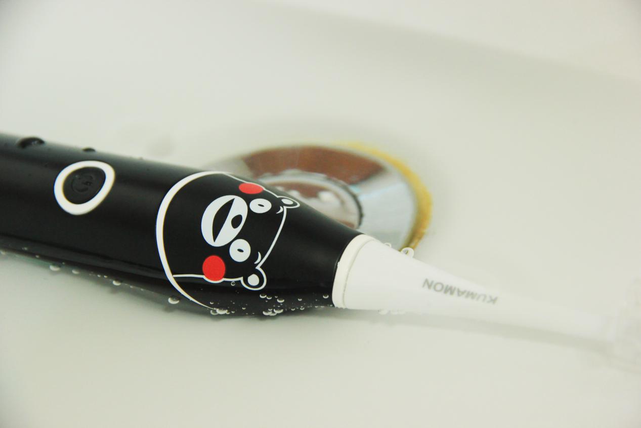 耍萌卖贱本部长索纳斯熊本定制版电动牙刷