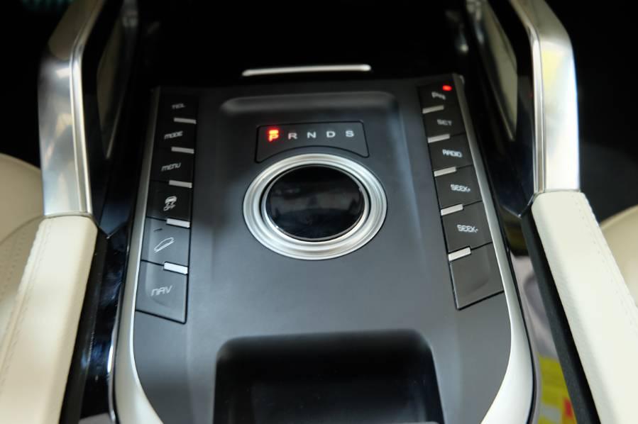 2017年众泰t700顶配评测,众泰t700是什么发动机