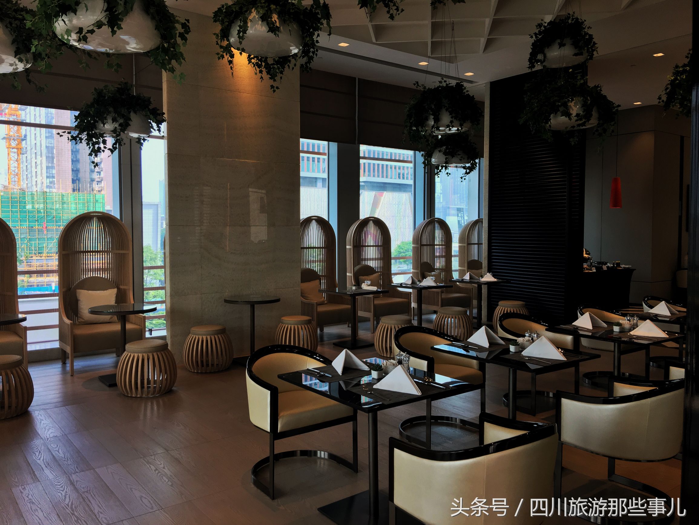 和领事、CEO做邻居，揭秘这家成都最贵的服务式公寓