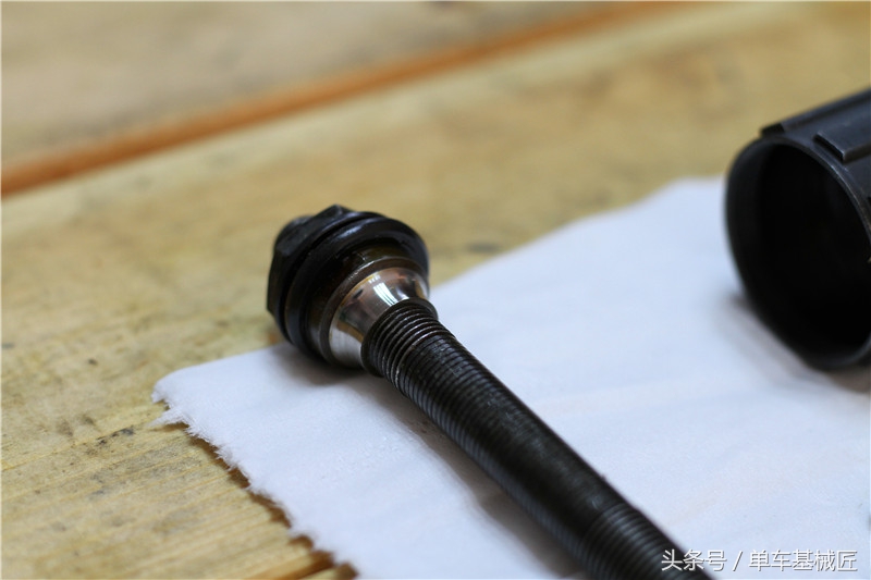 花鼓轴承拆卸技巧,拆滚珠花鼓需什么工具