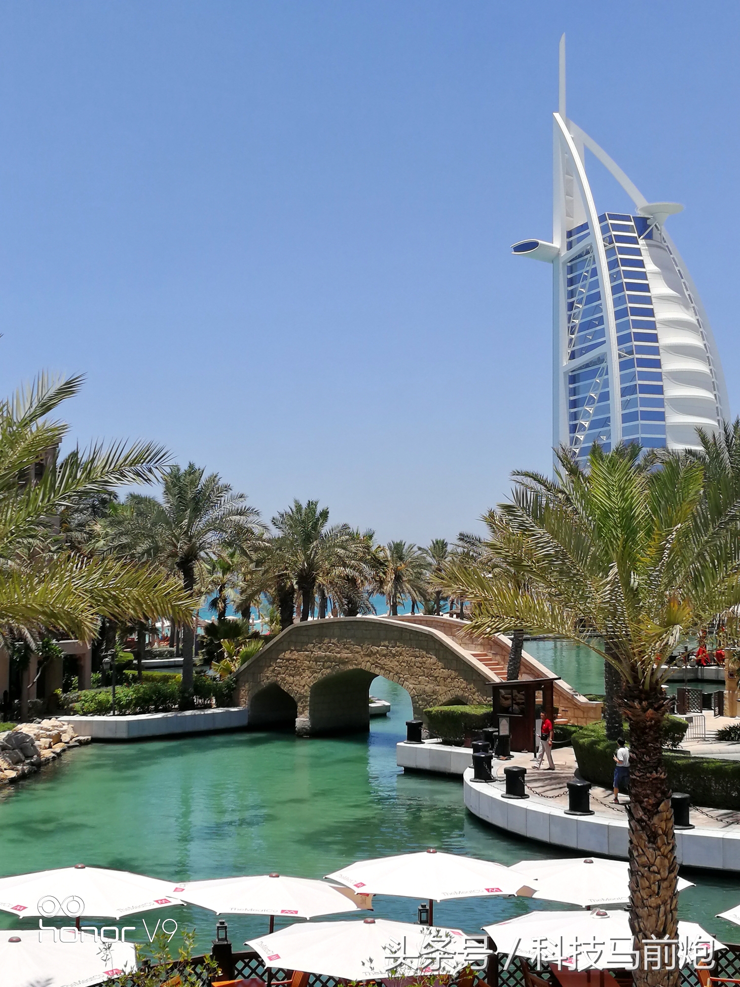 见证沙漠奇迹之美，带着荣耀V9开启迪拜奇遇记