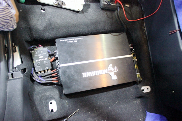 昆仑凯翼音响效果,凯翼炫界后门加装音响