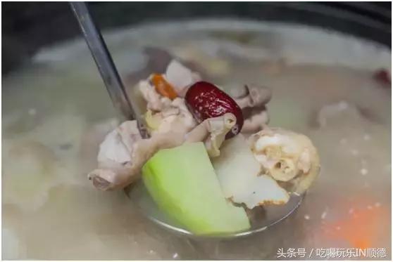 高配的自家农场农庄开始大放价,38蚊/打湛江生蚝!1蚊炸云吞