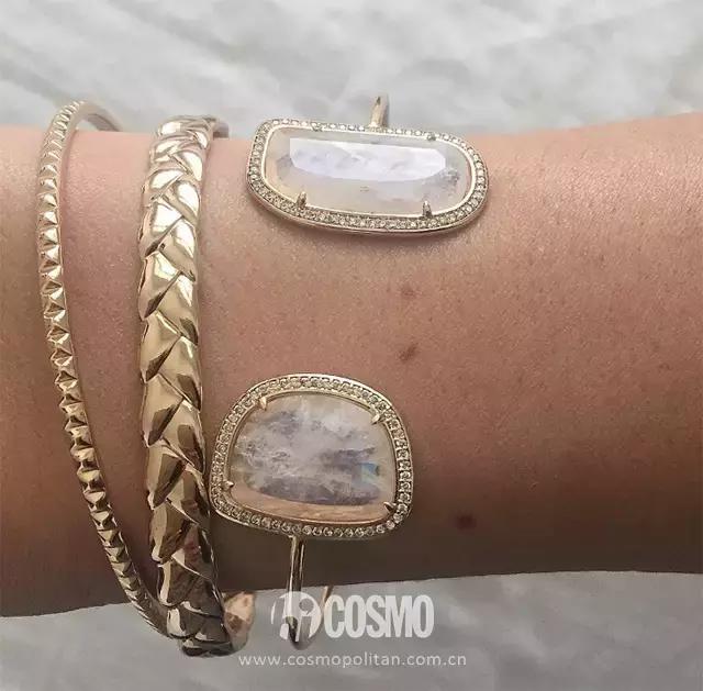 镯子开了预示什么,镯子开了