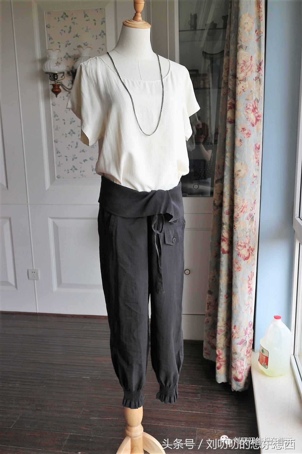 如何把严肃的正装西服穿出不羁感-一日一Look之黑白配二