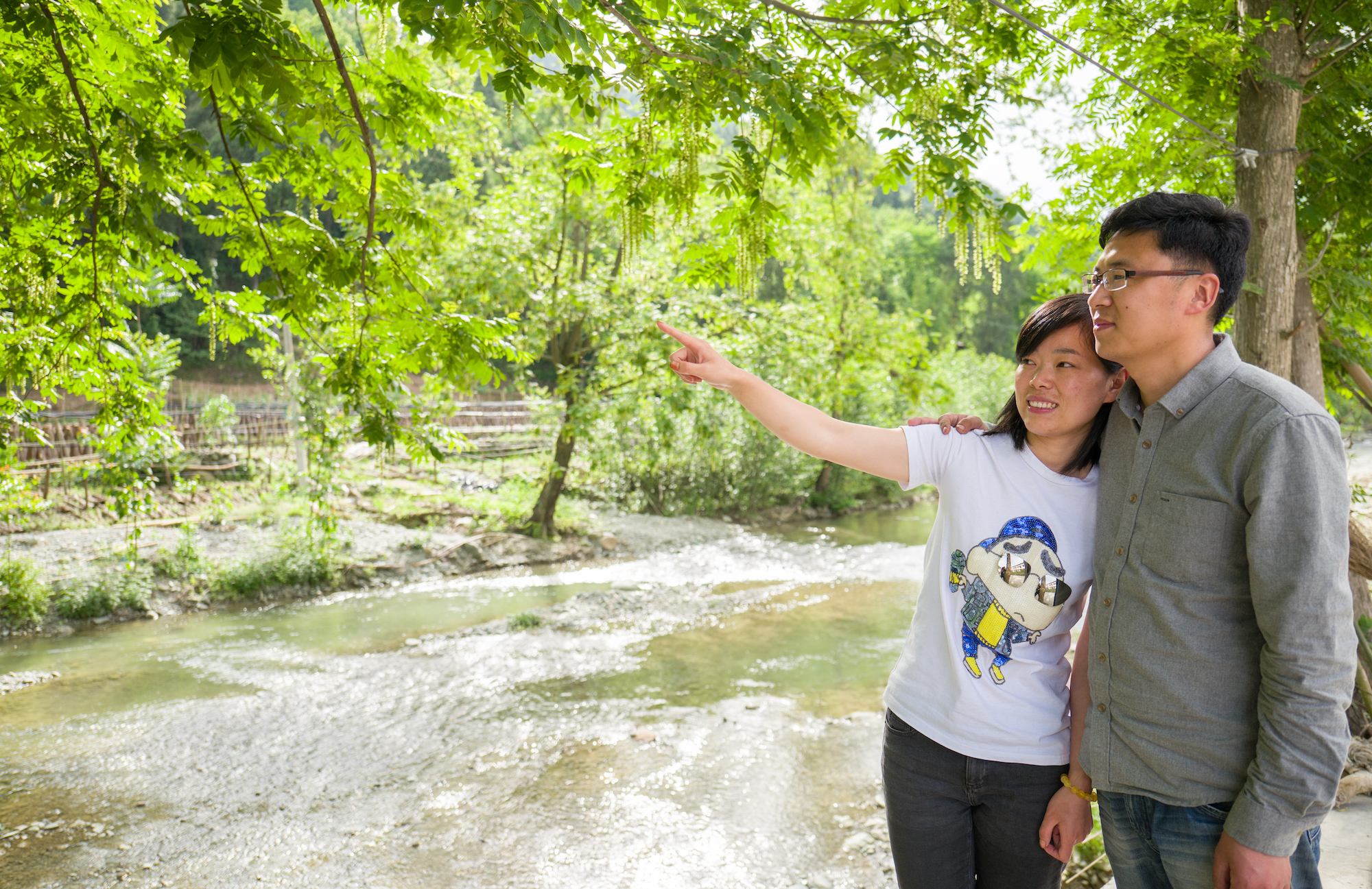 青川妹儿倾情诉说：“我爱我的小山村”