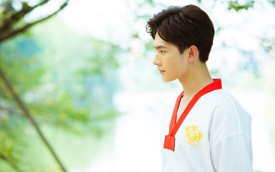 青春泣血，那些年让人感动到心疼的男主角