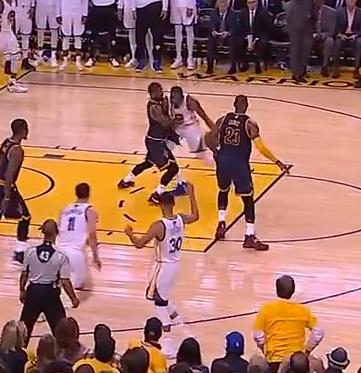 2018年勇士打败骑士照片,骑士勇士g1