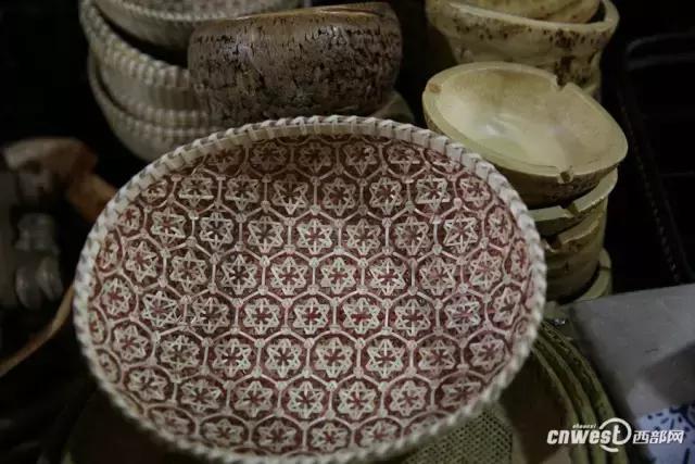 想去竹芭市买个竹子编的电壶壳，但不知道在哪买瓶胆