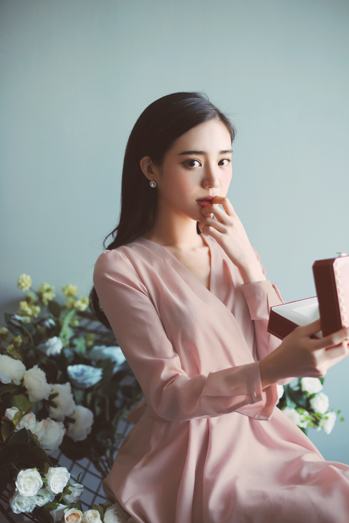 清凉一夏韩国街头网红小姐姐正流行这样穿搭