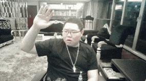 手机掉厕所怎么除臭,手机掉厕所里怎么拿出来