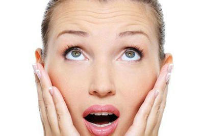 如何有效消除引人注目的抬头纹,抬头纹太重了怎么挽救淡化抬头纹