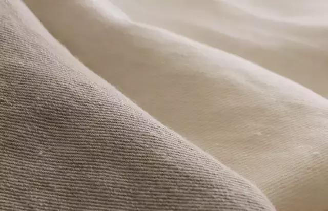 适合夏天的男式休闲裤,选这四种颜色永远不会出错