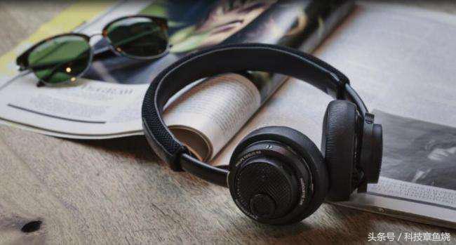高考最后一个月买耳机,飞利浦耳机和漫步者耳机