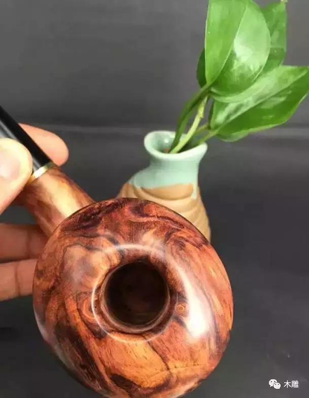 海南黄花梨有味道吗,海南黄花梨用火烤是什么味