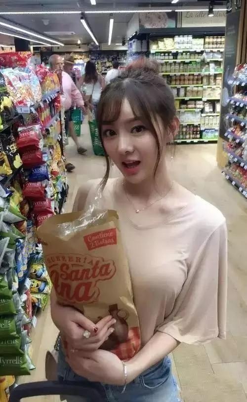 共享女朋友，扫码就可带走