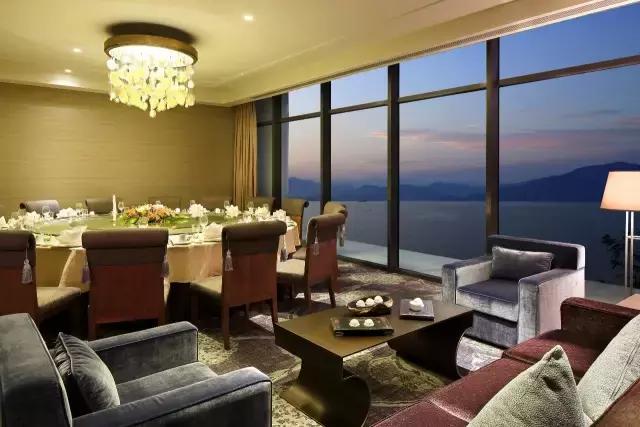 初夏阳光下太平湖沐心酒店风景,太平湖旅游攻略酒店