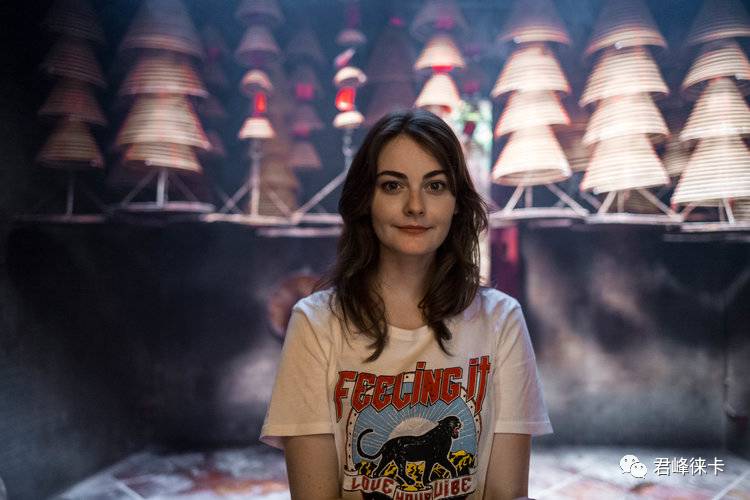 我喜欢街头摄影，要不要选28mm镜头？