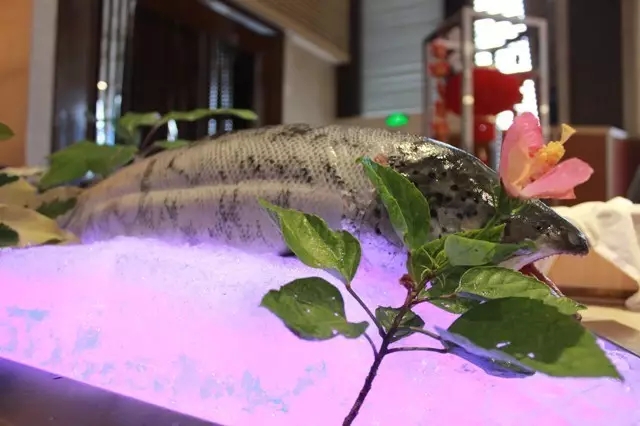 双人自助午餐立减后104元,双人午餐海鲜烤肉自助广州