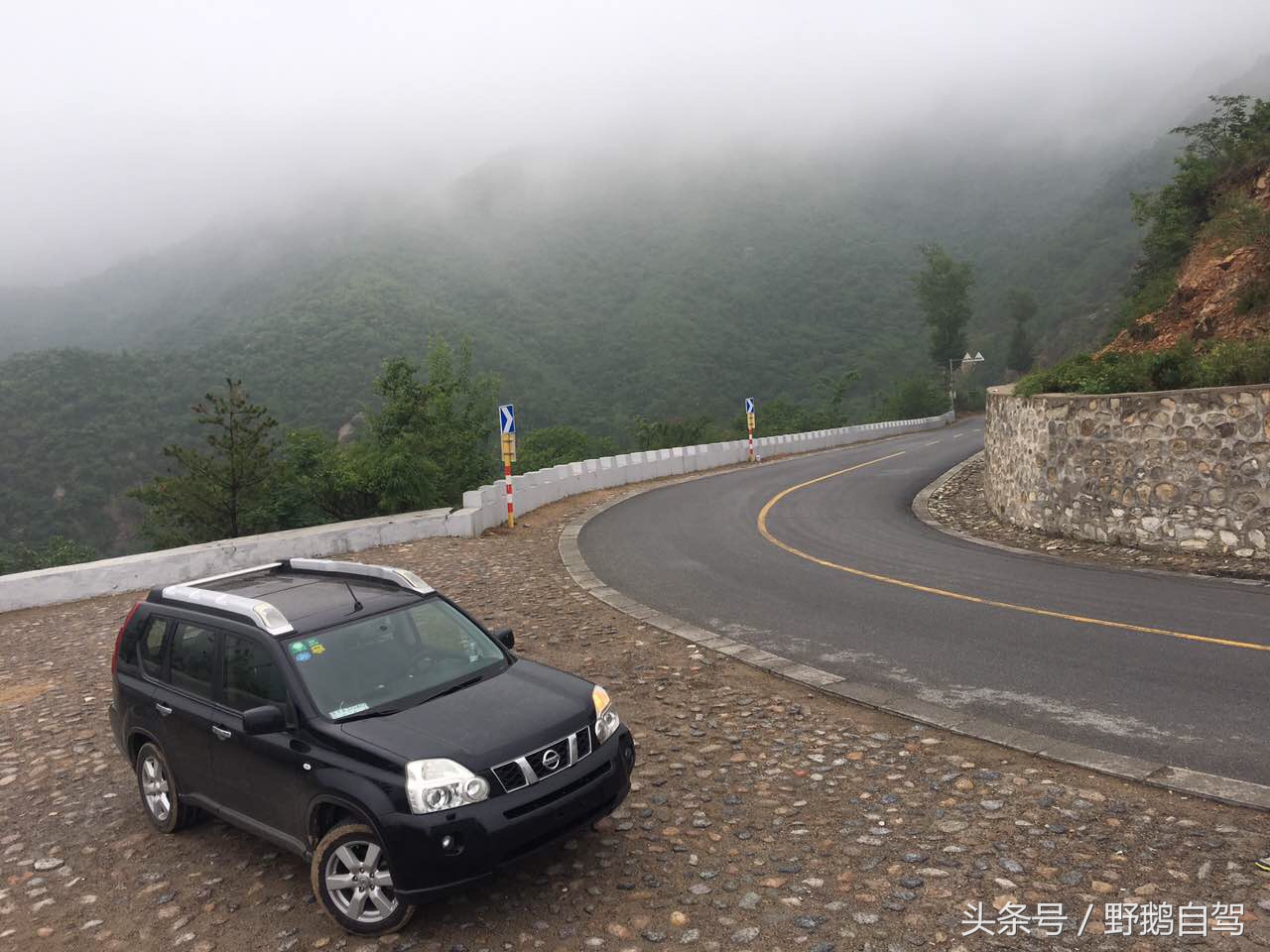 野鹅自驾:一个小泉眼,却养活了整个村子,冒出的气泡酷似珍珠!