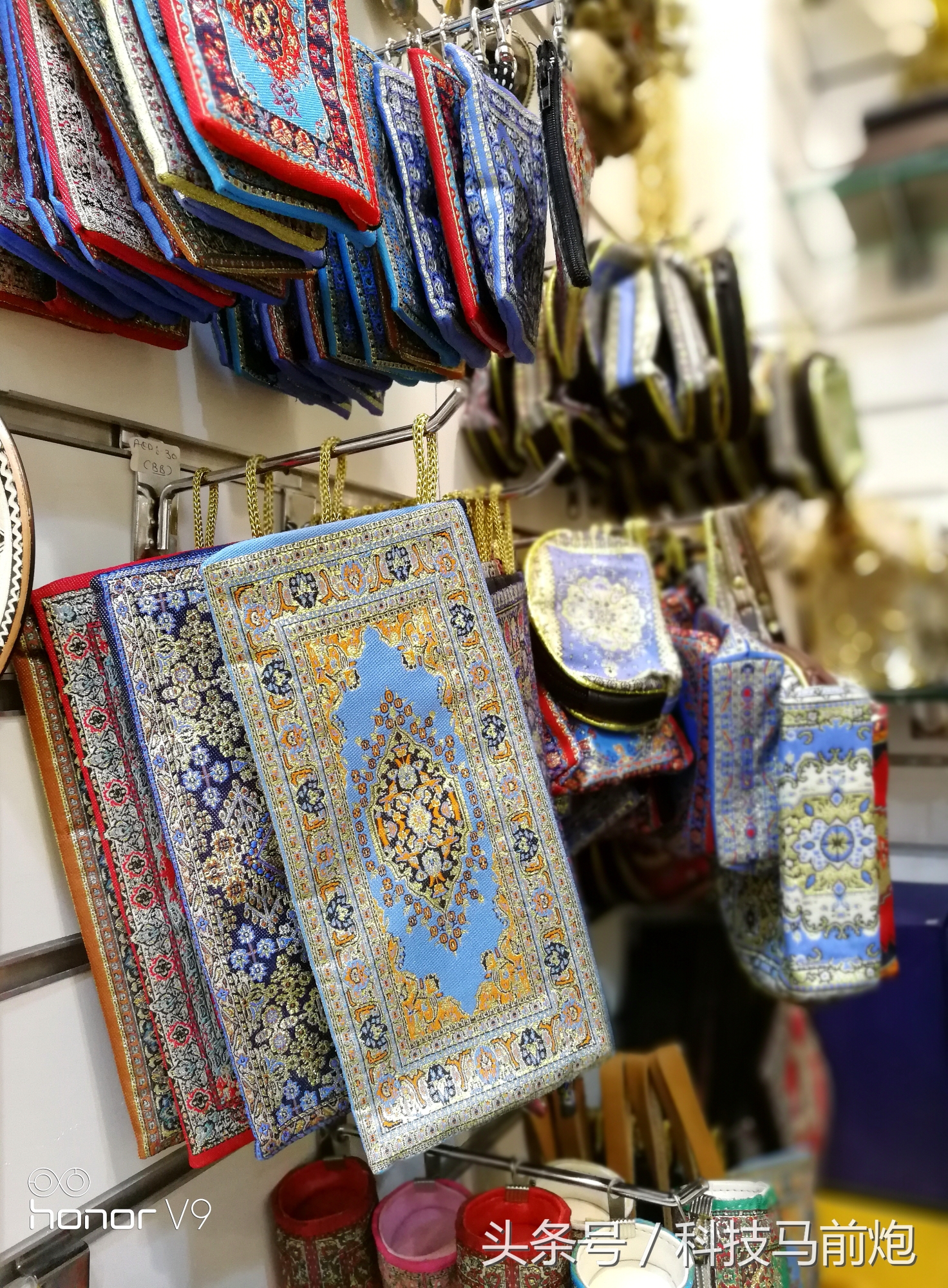 见证沙漠奇迹之美，带着荣耀V9开启迪拜奇遇记